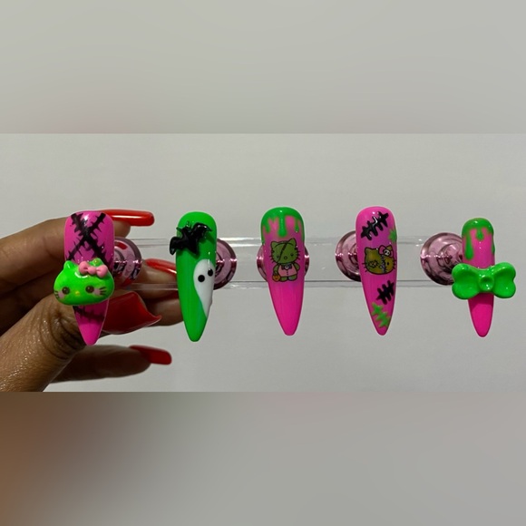 Hand crafted Frankenstein Hello Kitty theme Medium Stiletto Love Galore PressOns - Picture 3 of 8